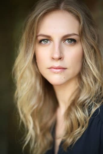 Caitlin Innes Edwards fotoğrafı