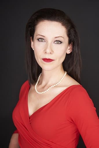 Shauna MacDonald fotoğrafı