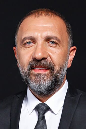 Ertuğrul Postoğlu fotoğrafı