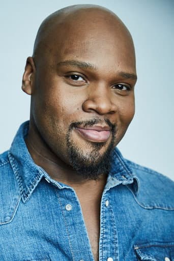 Michael James Scott fotoğrafı