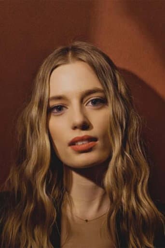Anja Savcic fotoğrafı