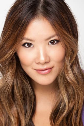 Ally Maki fotoğrafı