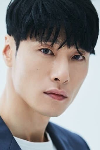 Gim Dong Won fotoğrafı
