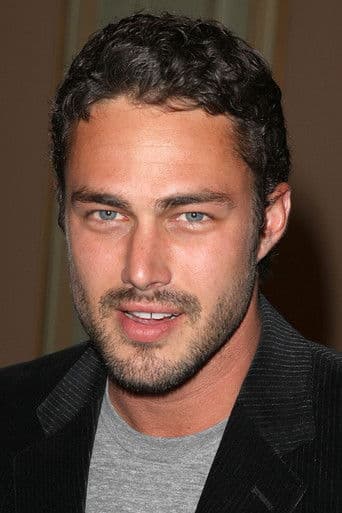 Taylor Kinney fotoğrafı