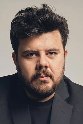Eser Yenenler fotoğrafı