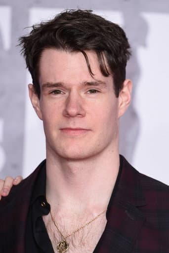 Connor Swindells fotoğrafı