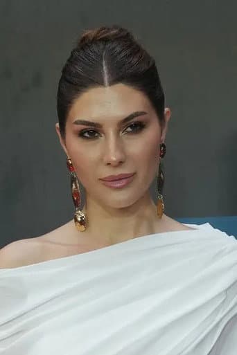 Elnaaz Norouzi fotoğrafı