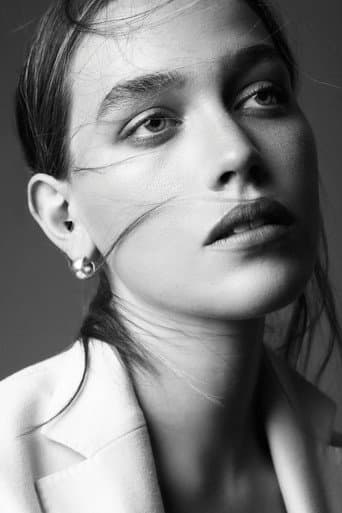 Victoria Pedretti fotoğrafı