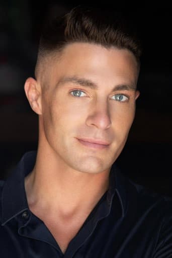 Colton Haynes fotoğrafı
