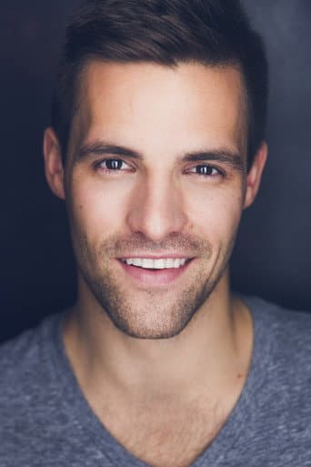 Chris Ghaffari fotoğrafı