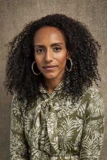 Afua Hirsch fotoğrafı