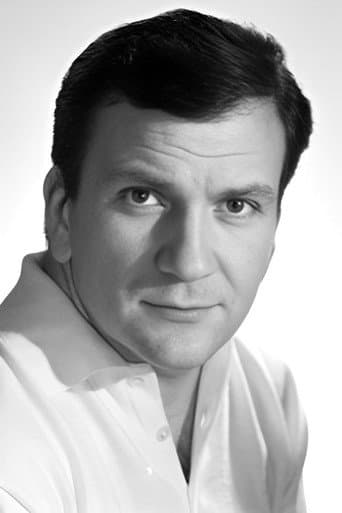 Pierre Mondy fotoğrafı