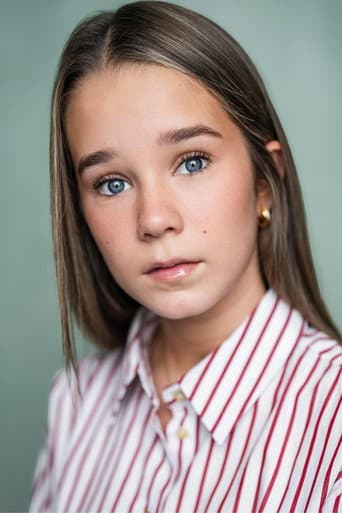 Alisha Weir fotoğrafı