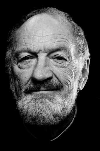 John McEnery fotoğrafı