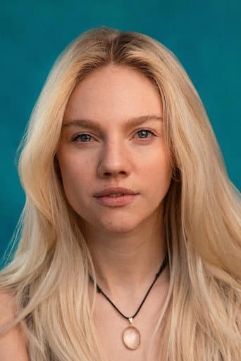 Áine Rose Daly fotoğrafı