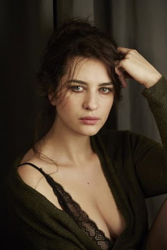 Juliette Cardinski fotoğrafı