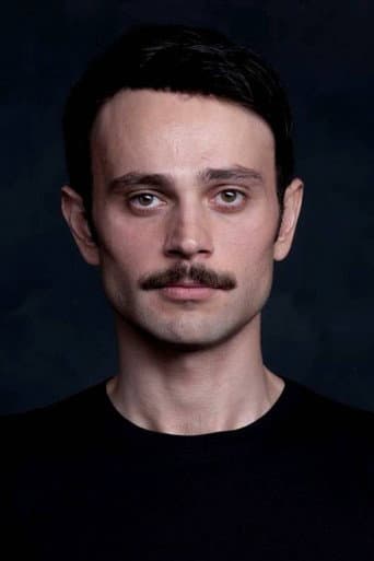 Kerem Arslanoğlu fotoğrafı