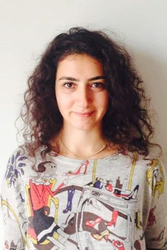 Deniz Tezuysal fotoğrafı