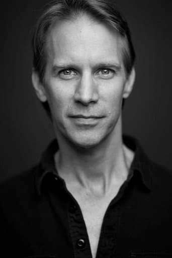 Christopher Kelly fotoğrafı