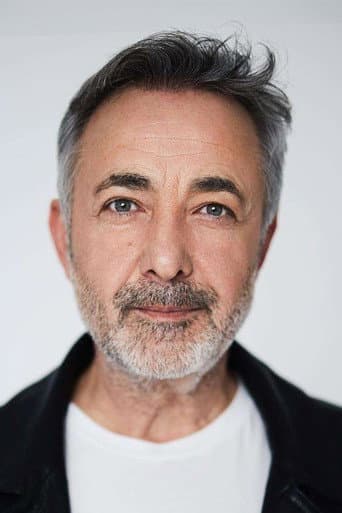 Mehmet Aslantuğ fotoğrafı