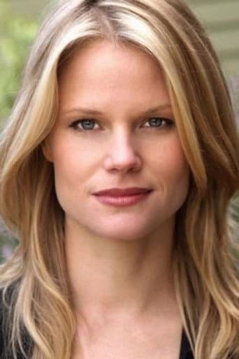 Joelle Carter fotoğrafı