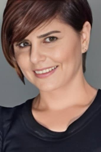 İpek Düzgünkaya fotoğrafı