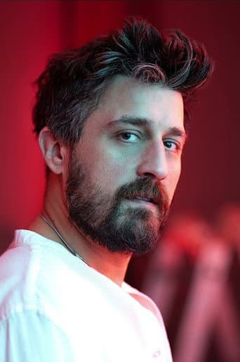 Mert Carim fotoğrafı