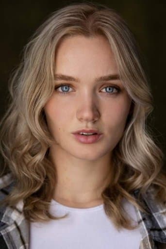 Emma Jenkins-Purro fotoğrafı