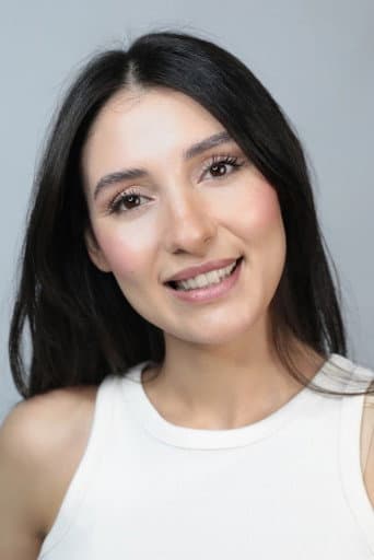 Nihayet Şahin fotoğrafı