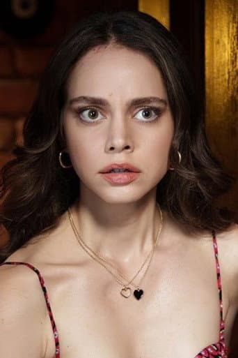 Elif Uslusoy fotoğrafı