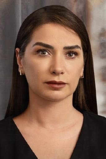 Öznur Kula fotoğrafı