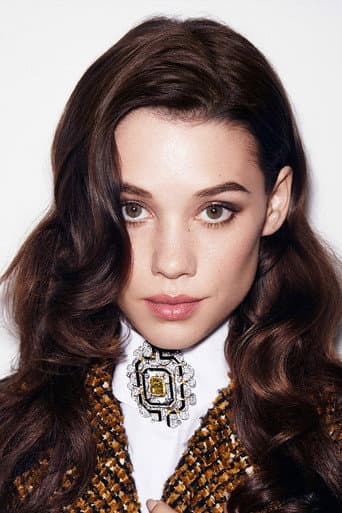 Astrid Bergès-Frisbey fotoğrafı