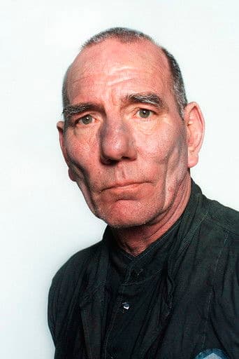 Pete Postlethwaite fotoğrafı