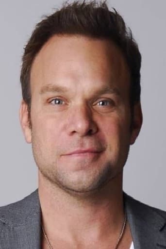 Norbert Leo Butz fotoğrafı