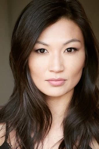 Michelle Krusiec fotoğrafı