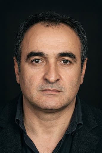 Alpay İzer fotoğrafı