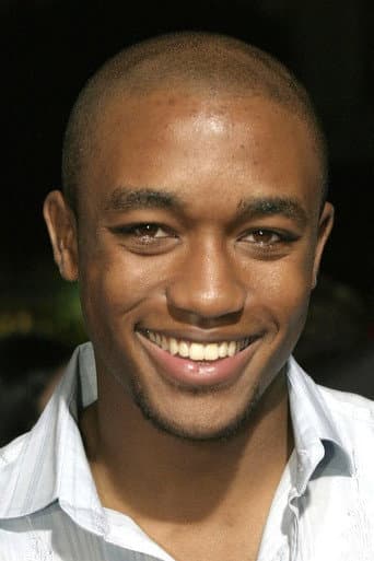 Lee Thompson Young fotoğrafı