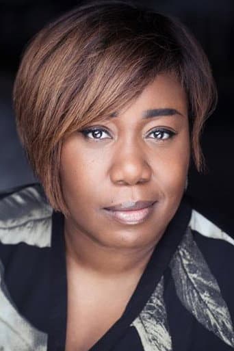 Chizzy Akudolu fotoğrafı
