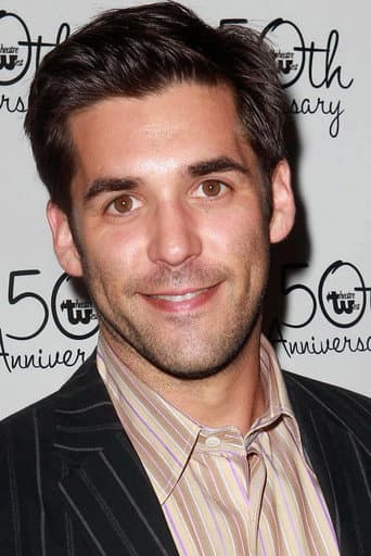 Jordan Bridges fotoğrafı
