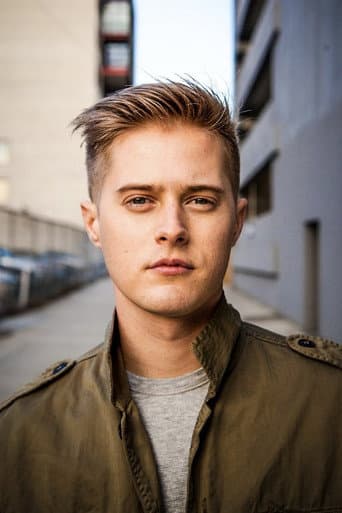 Lucas Grabeel fotoğrafı