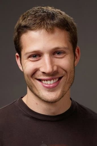 Zach Gilford fotoğrafı