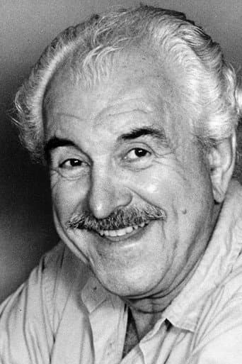 Louis Zorich fotoğrafı