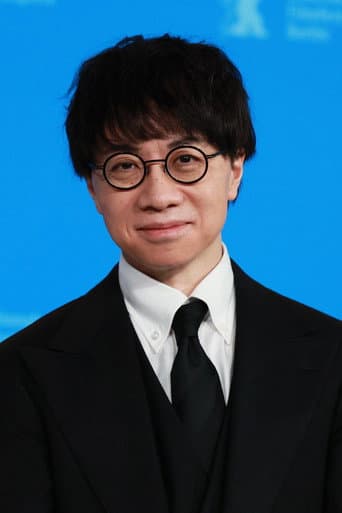 Makoto Shinkai (Şinkay) fotoğrafı