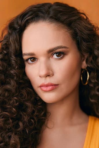 Madison Pettis fotoğrafı
