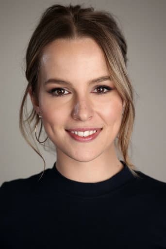 Bridgit Mendler fotoğrafı
