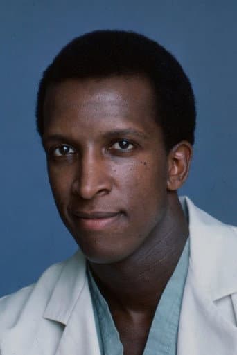 Dorian Harewood fotoğrafı