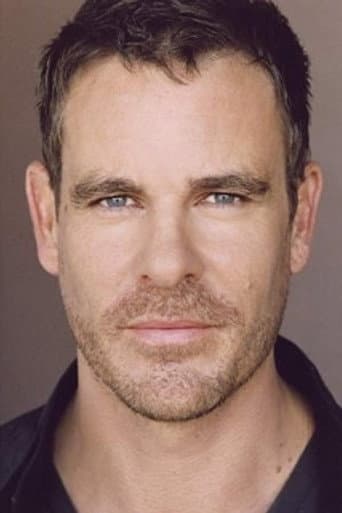 Aaron Jeffery fotoğrafı