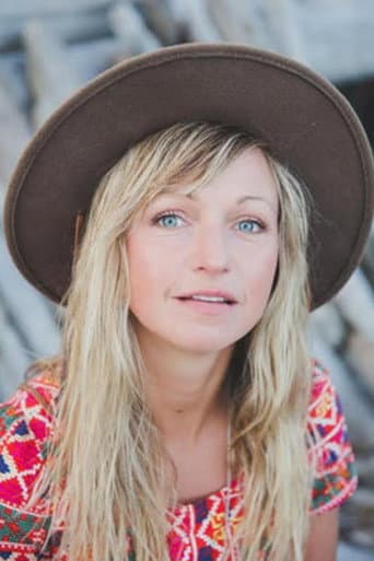 Ashleigh Ball fotoğrafı