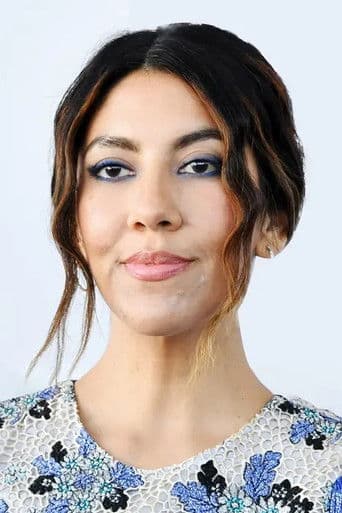 Stephanie Beatriz fotoğrafı