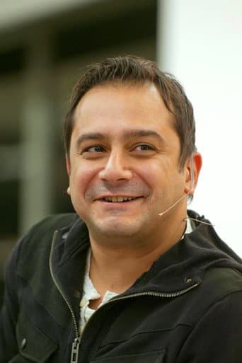 Emrah Serbes fotoğrafı